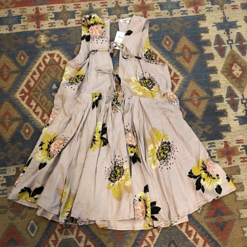 🔴Star Studios Summer Pink Tie Deep V Dress Floral